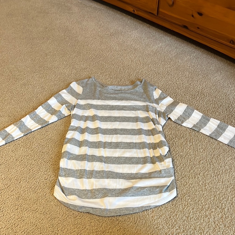 Maternity long sleeve top